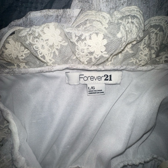 Women’s dress size Large, from Forever 21. Very feminine, comfortable & flowy. - Picture 7 of 8